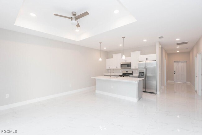 Building Photo - 4417 22nd St SW