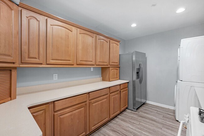 Building Photo - 8689 Greenbelt Rd