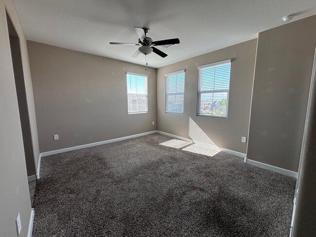 3rd floor master bedroom - 1255 N Arizona Ave