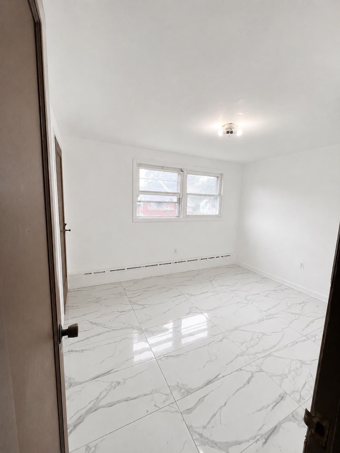 Building Photo - 256 Grove St
