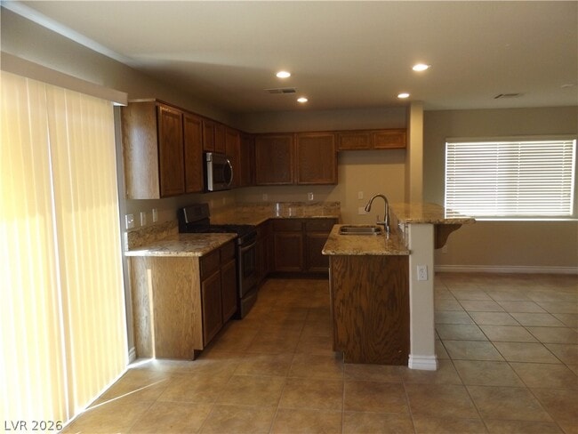 Building Photo - 6467 Karlsen Ct