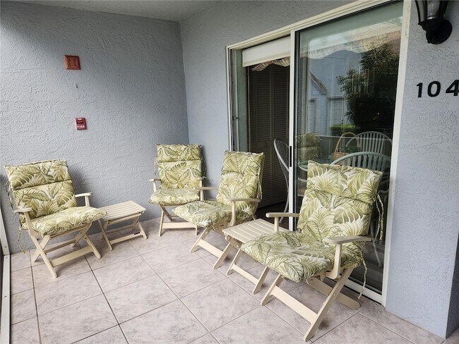 Building Photo - 6713 Stone River Rd