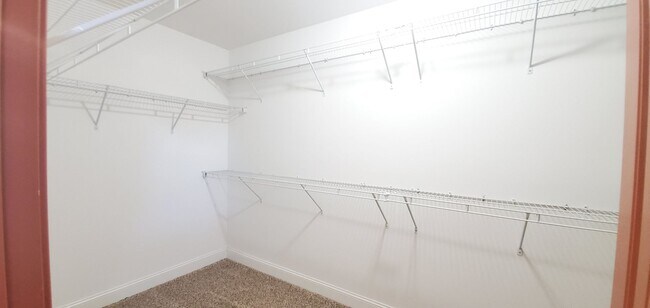 Building Photo - Spectacular!