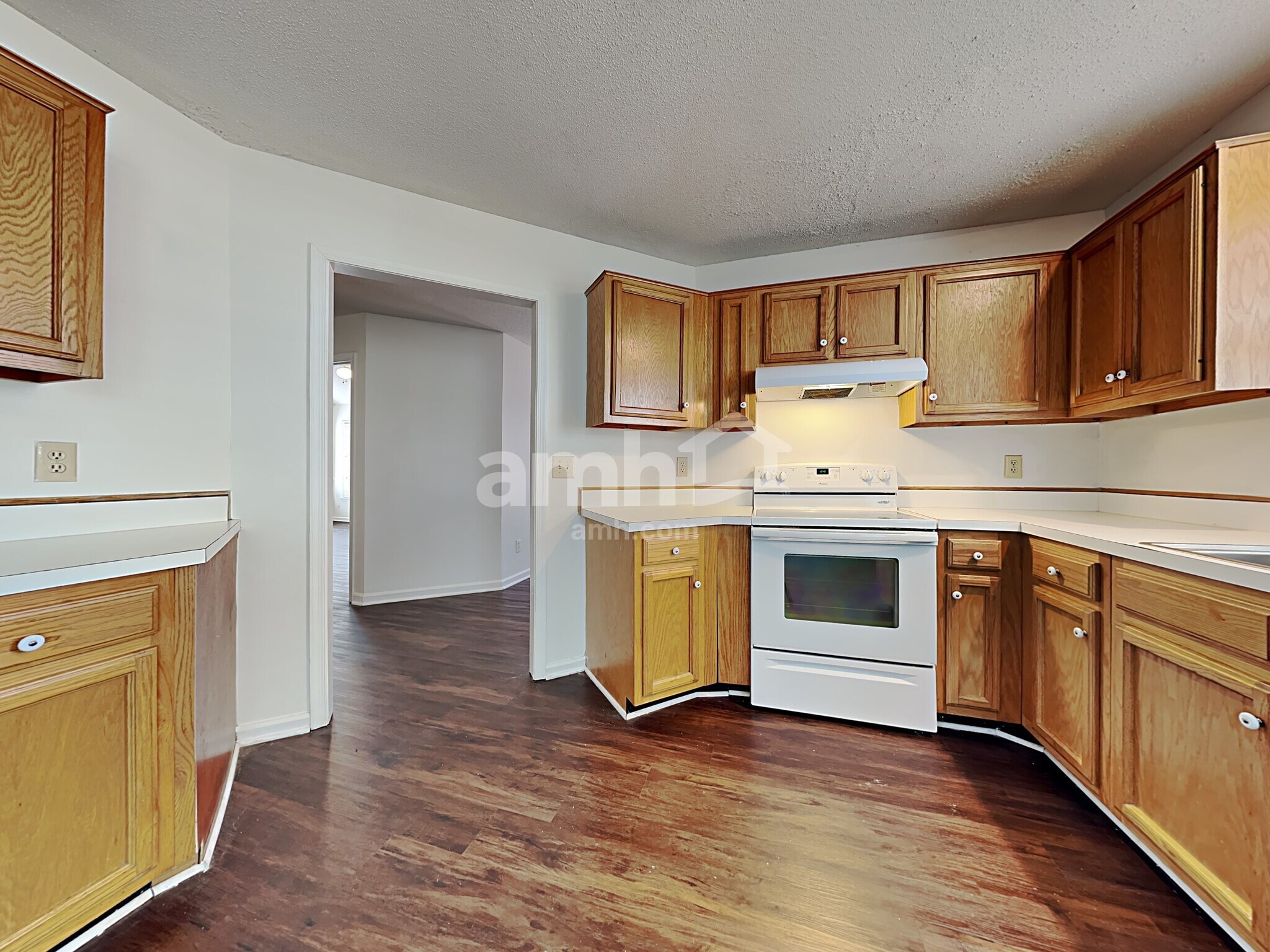 Building Photo - 29 Park Village Ln