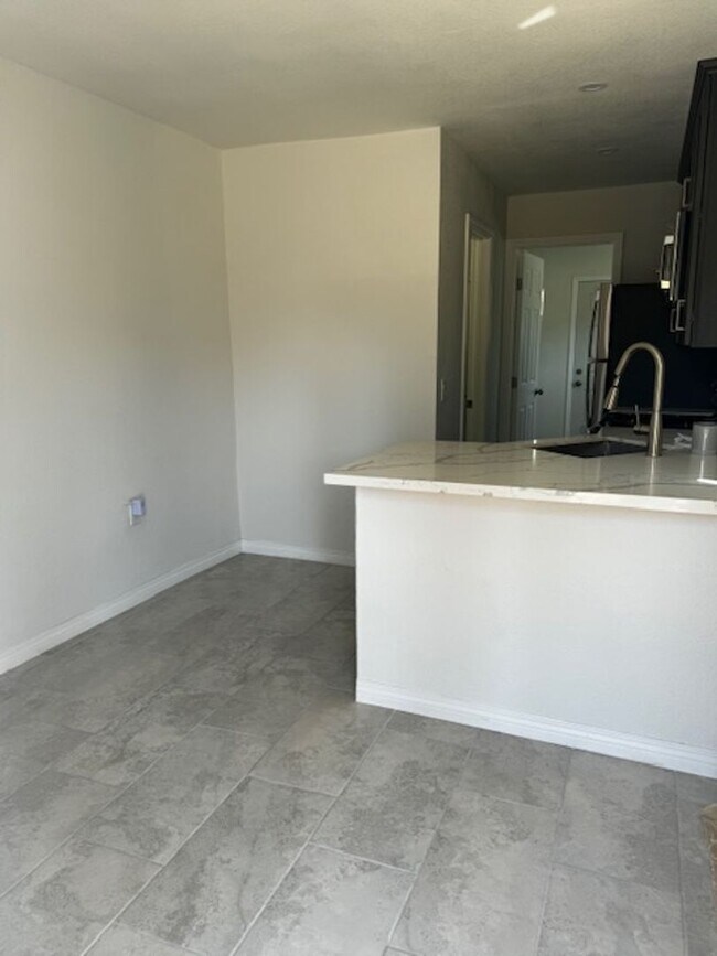 Building Photo - 32976 Bonnie Lea Dr