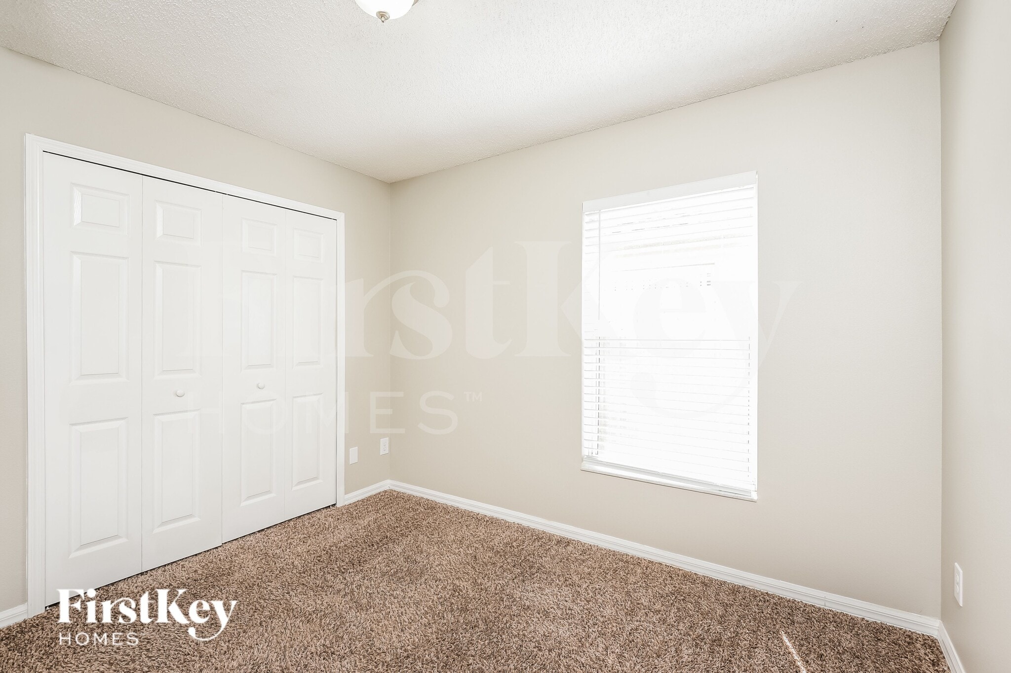 Building Photo - 4224 Kingbird Ct