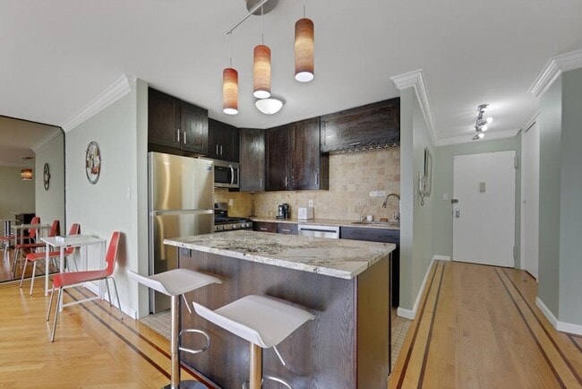 Building Photo - 6050 JFK Blvd E