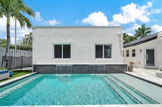 Building Photo - 1210 Biarritz Dr