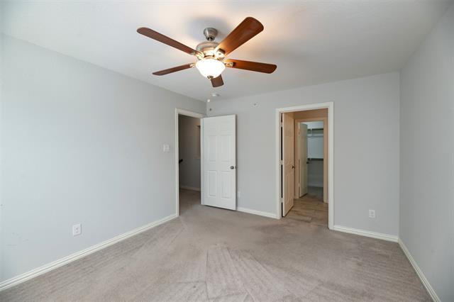 Building Photo - 831 Summercreek Dr