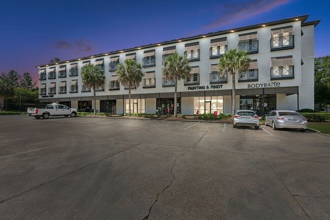 Building Photo - Perkins Palms Condominiums - 2 Bedroom Available Now