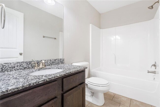 Building Photo - 103 Foxglove St