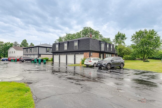 Building Photo - 1454 Inverrary Ln