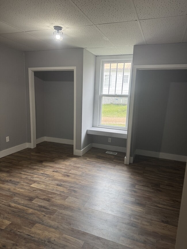 Building Photo - 425 2nd St NW