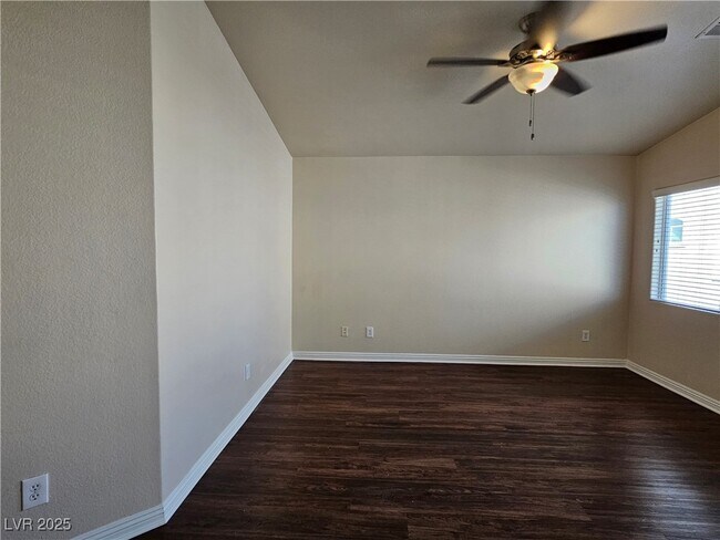 Building Photo - 5545 Dueces Wild Ct