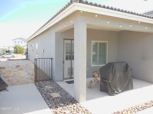 Building Photo - 12808 Epsom Dr