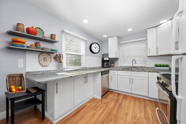 Building Photo - 2623 96th Pl