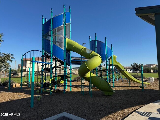 Building Photo - 17566 W San Juan Ave