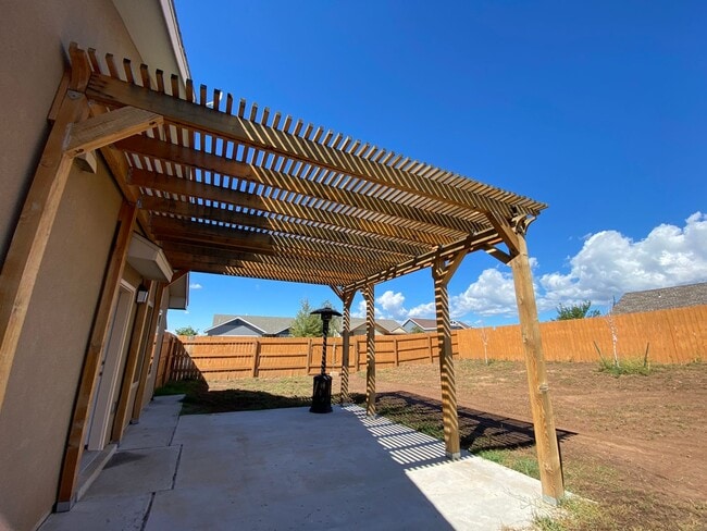 Building Photo - Corner Lot House in Bayfield 3bd/2ba