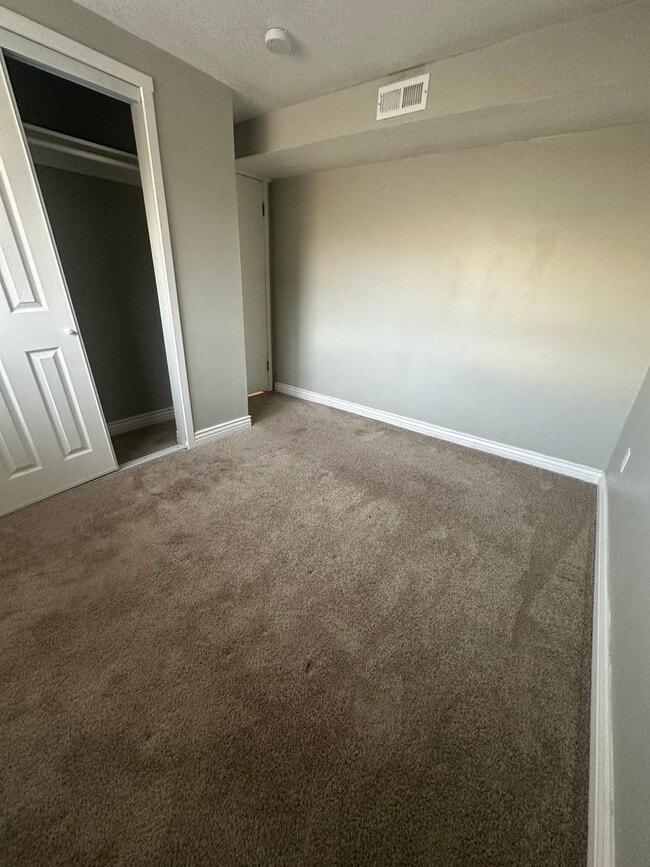 Building Photo - 1416 Harris Ave