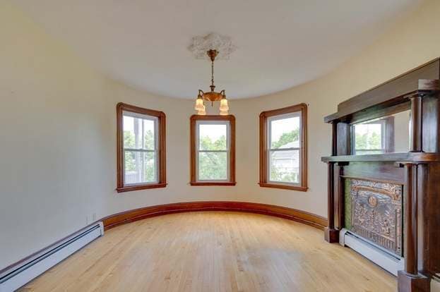 Building Photo - 48 Seaver St