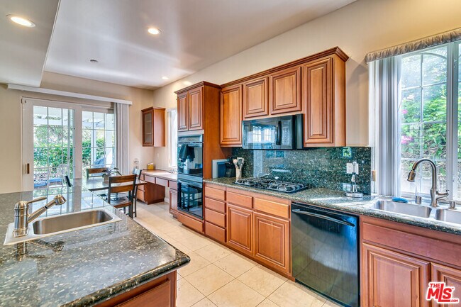 Building Photo - 1008 Harbor Crossing Ln