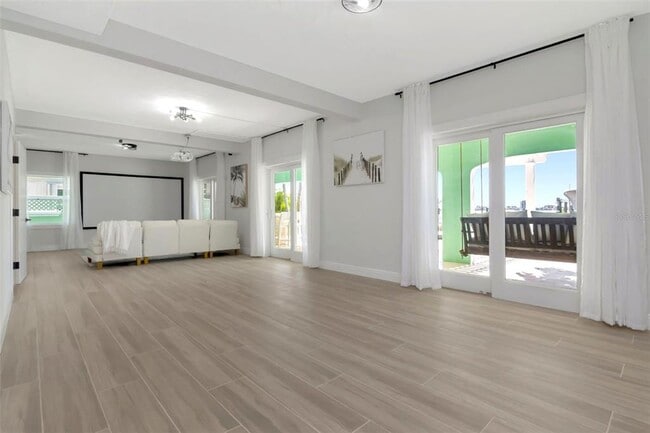 Building Photo - 644 Boca Ciega Isle Dr