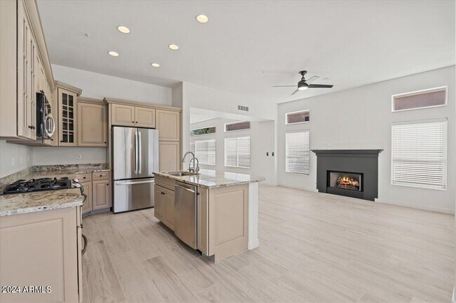 Building Photo - 8875 E Conquistadores Dr