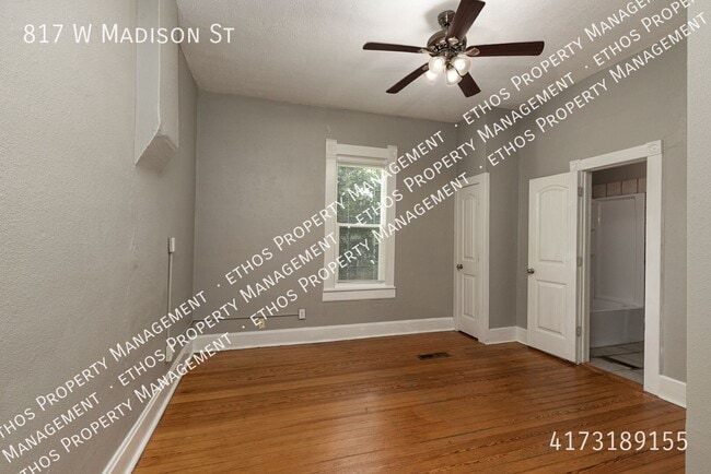 Building Photo - 817 W Madison St