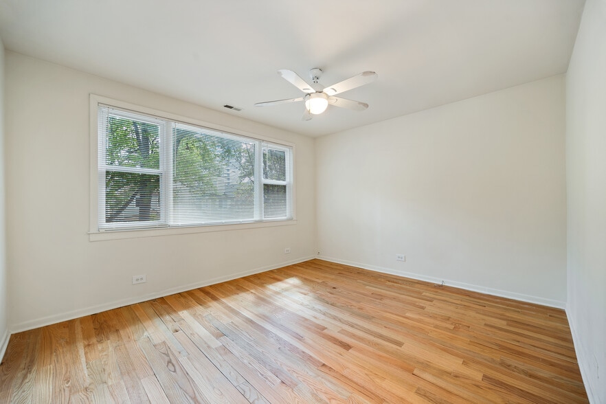 Building Photo - 1011 Garnett Pl