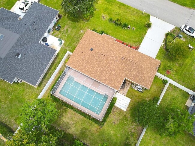 Building Photo - 122 Parkview Dr