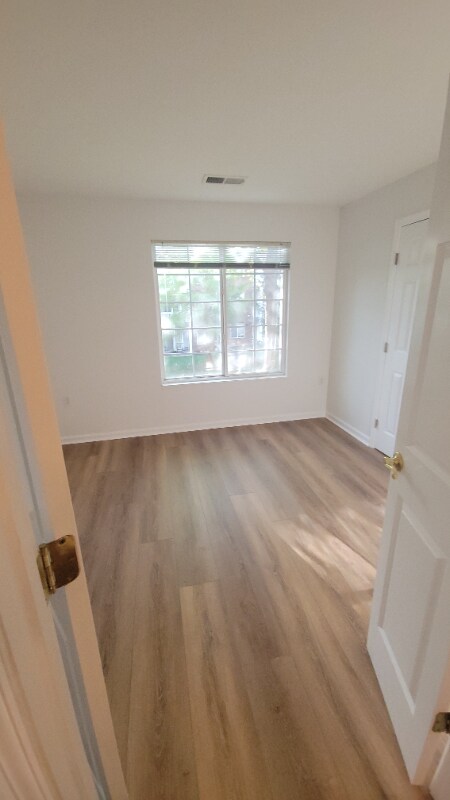 Building Photo - 6403 Shelton Circle