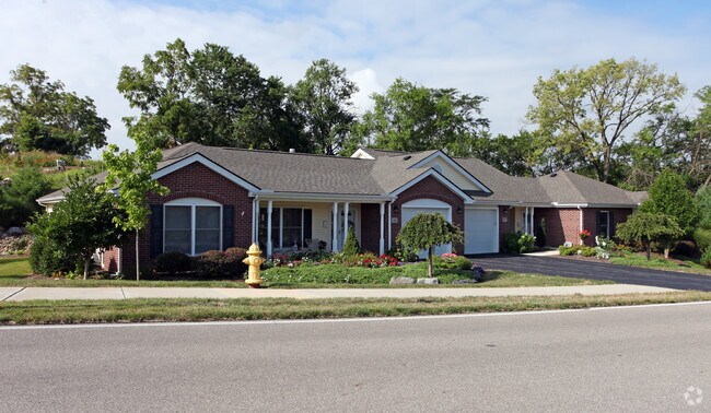 Building Photo - Willow Brook at Delaware Run