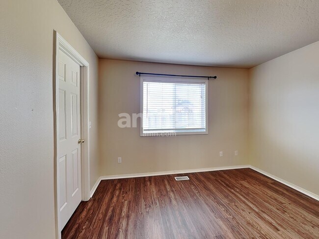 Building Photo - 199 E Striped Owl Dr