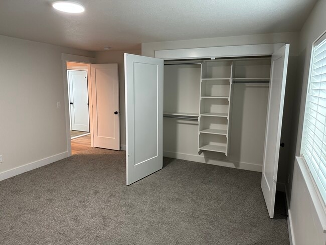 Building Photo - 2237 W 1370 N