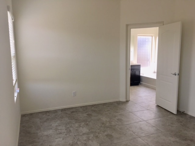 Building Photo - 2465 E Flintlock Dr