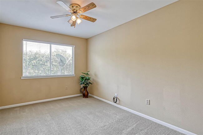 Building Photo - 2223 Kinbrook Dr