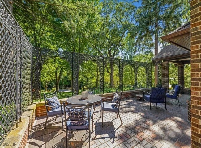 Front porch - 5505 Waterbury Rd