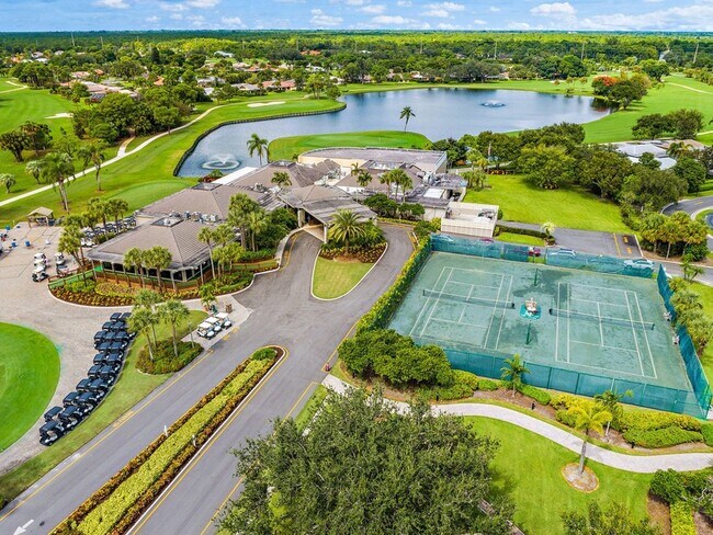 Building Photo - 6866 Briarlake Cir