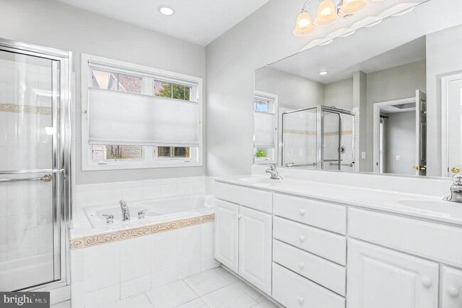 Building Photo - 8406 Mountain Larkspur Dr