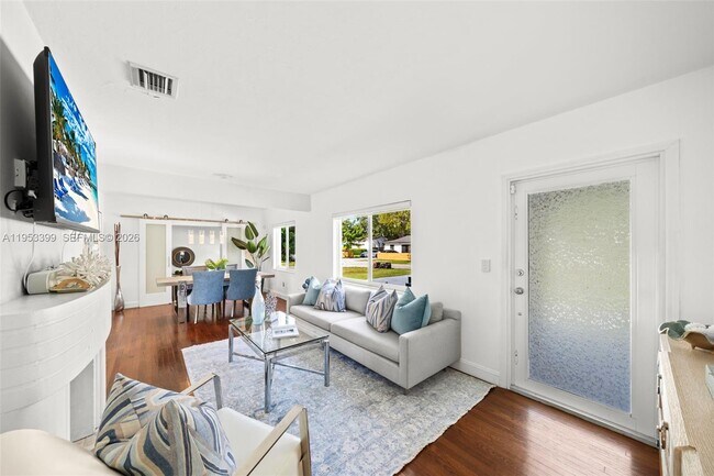 Building Photo - 166 NW 100th Terrace