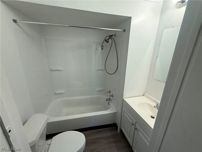 Building Photo - 2063 W 104th St