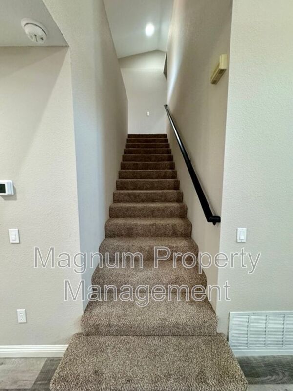 Building Photo - 39739 Creative Dr