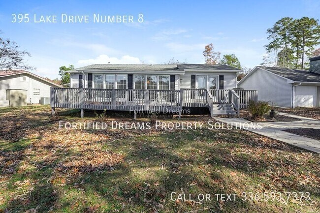 Building Photo - 395 Lake Dr