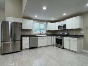 Building Photo - 16357 Vintage St