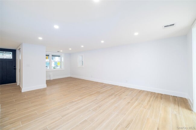 Building Photo - 62 Central Ave