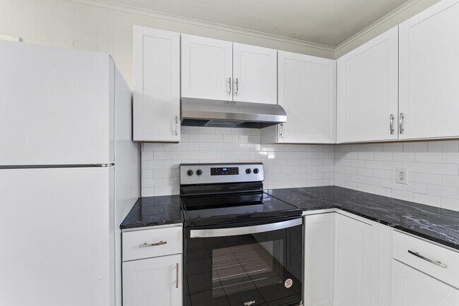 Building Photo - 2808 Bardwell Rd