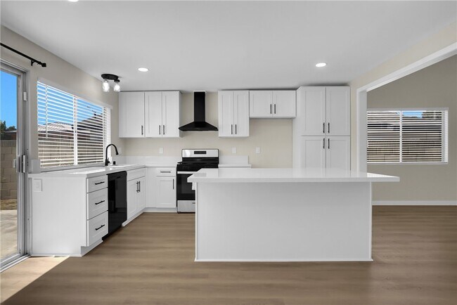 Building Photo - 1242 Sultan Cir