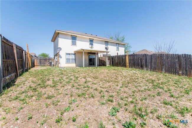 Building Photo - 402 Deloris Dr