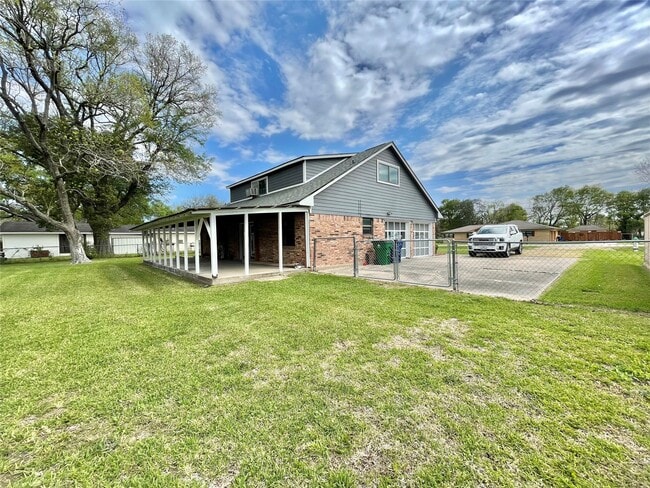 Building Photo - 509 Dwyer St