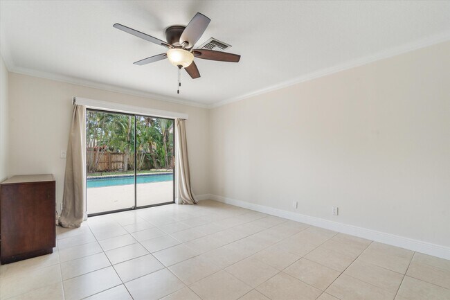 Building Photo - 1394 Gallinule Cir